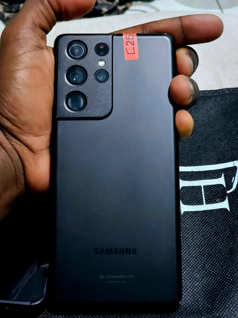 Samsung S21 Ultra 5G (12GB/128GB) - Hali Nzuri Sana
