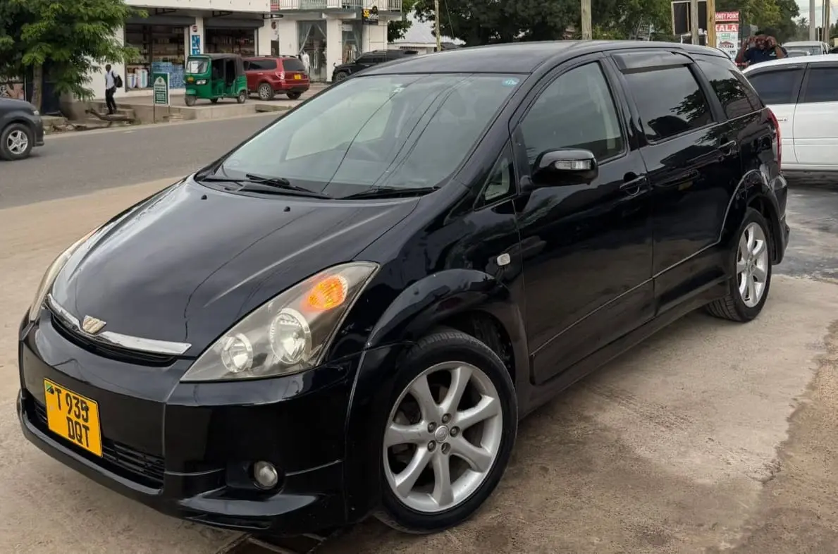 Toyota Wish - DQT thumbnail 3