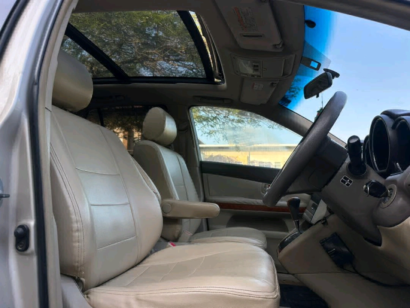 Toyota Harrier SUV 2006 Open Sunroof thumbnail 8