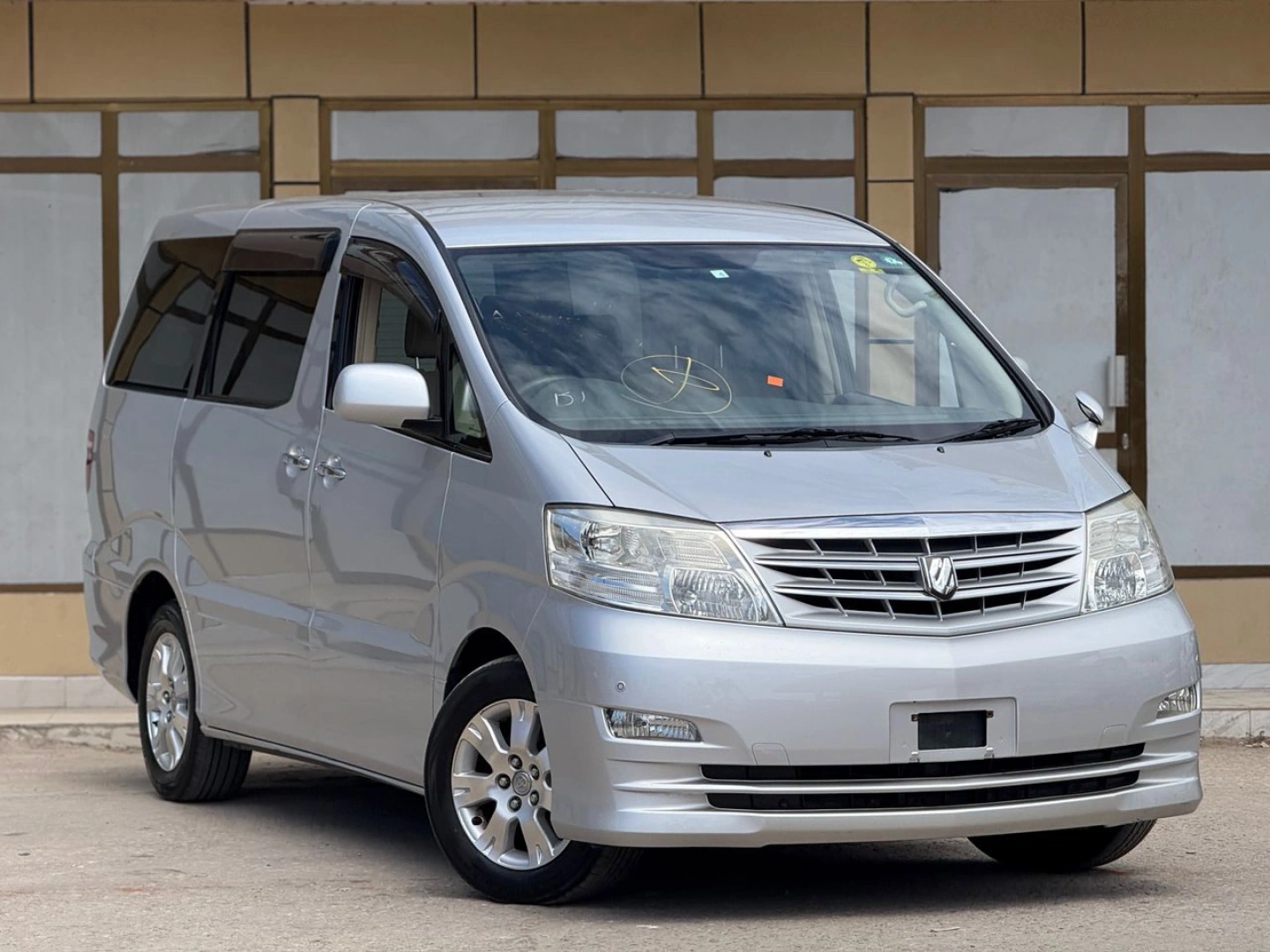 Toyota Alphard 2006 Minivan 2400cc