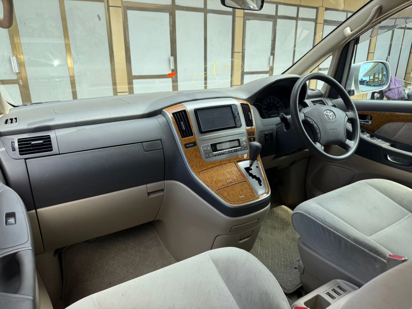 Toyota Alphard 2006 Minivan 2400cc thumbnail 5