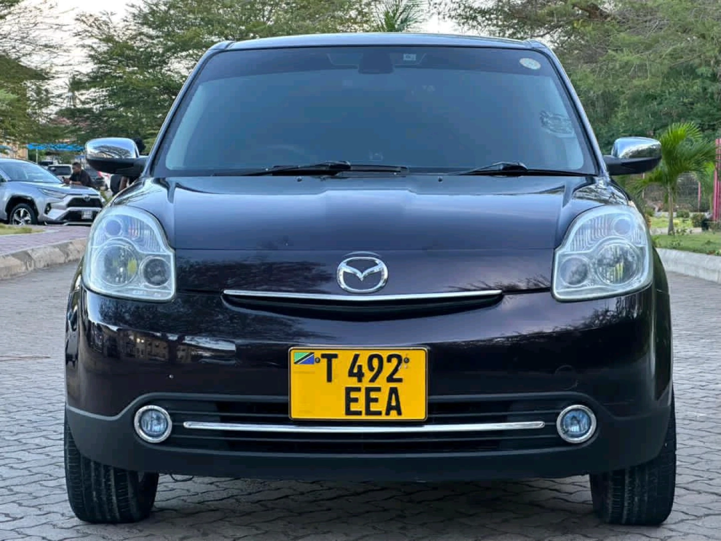 Used Mazda Verisa 2010 Hatchback (1490cc)