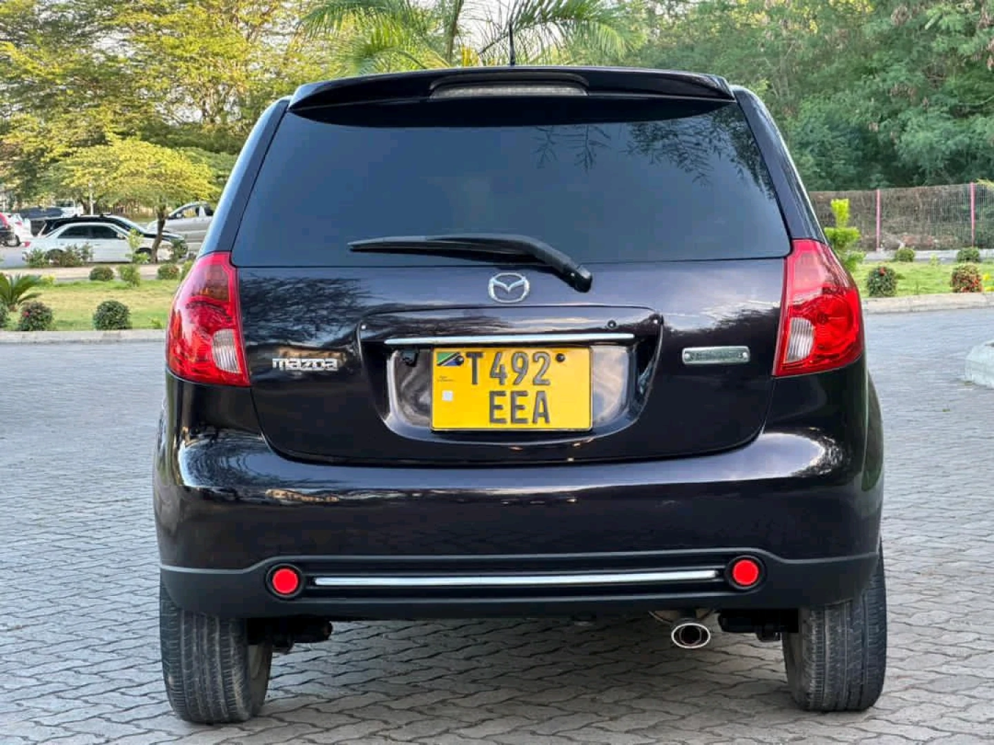 Used Mazda Verisa 2010 Hatchback (1490cc) thumbnail 2