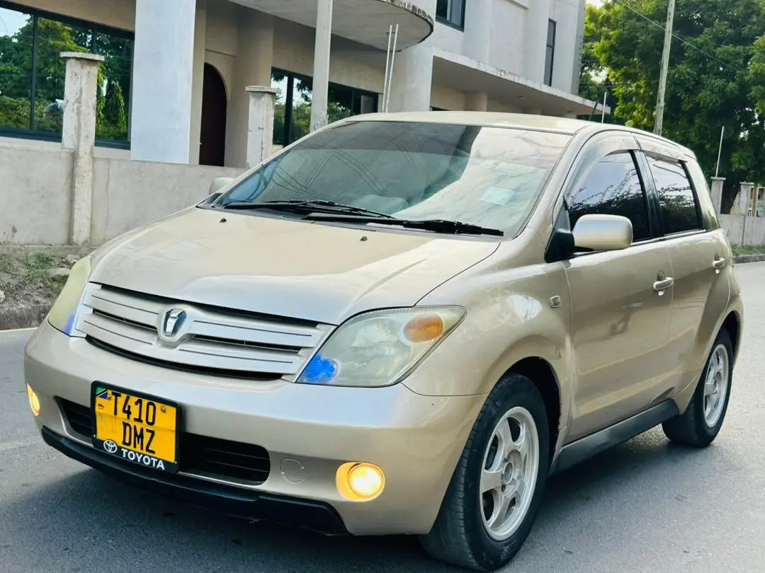 Toyota Ist 2005 (1290cc) - Low Mileage thumbnail 7