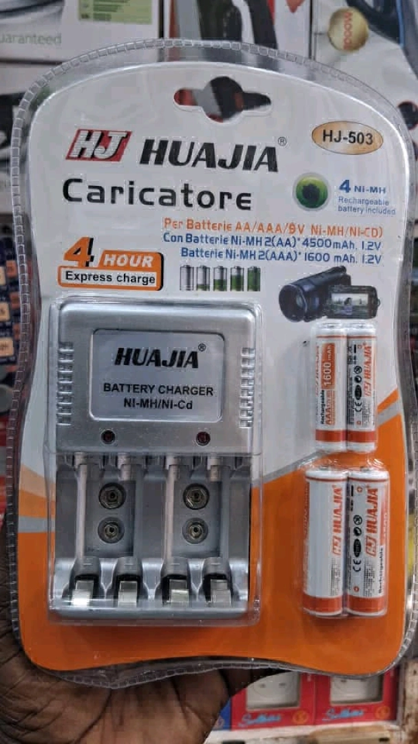 Huajia HJ-503 Battery Charger Set with AA AAA Batteries
