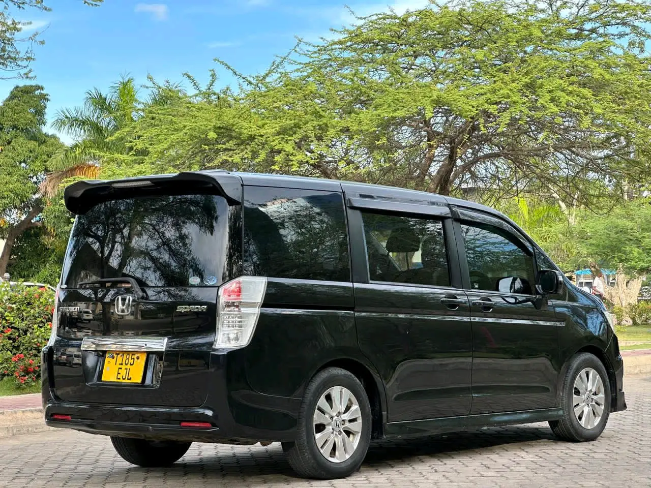 2009 Black Honda Step Wagon 2.0L AC Exchange Allowed thumbnail 4