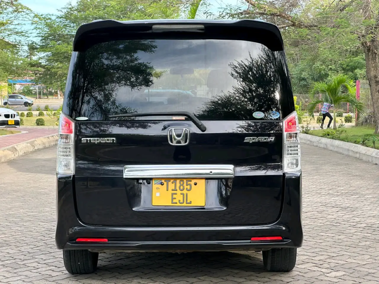 2009 Black Honda Step Wagon 2.0L AC Exchange Allowed thumbnail 5