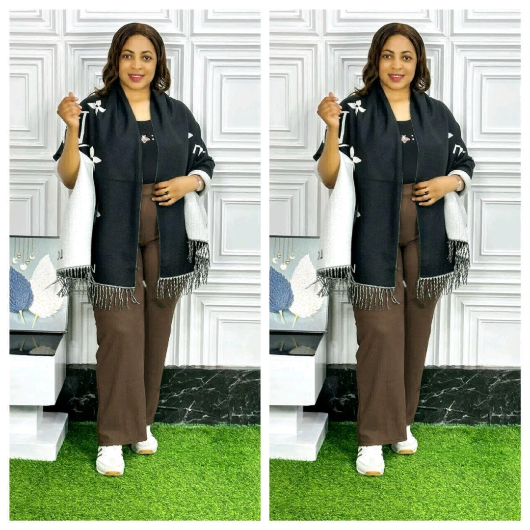 Women's Brown Two-Piece Outfit (Trousers & Shawl) thumbnail 4