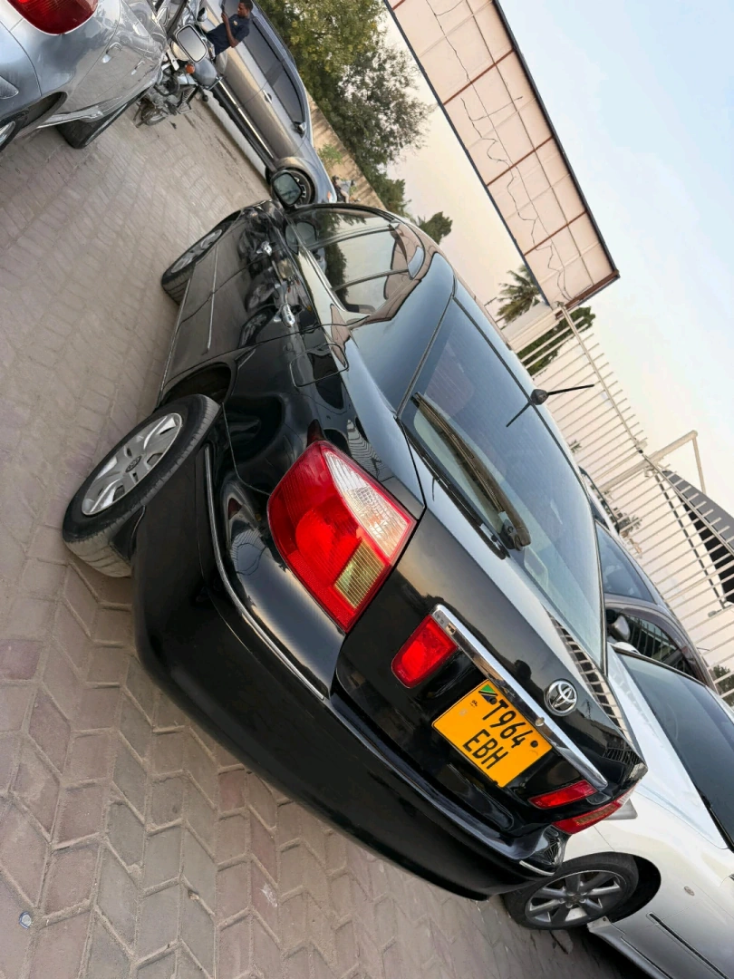 Toyota Premio X 2004 Model (Black) thumbnail 3