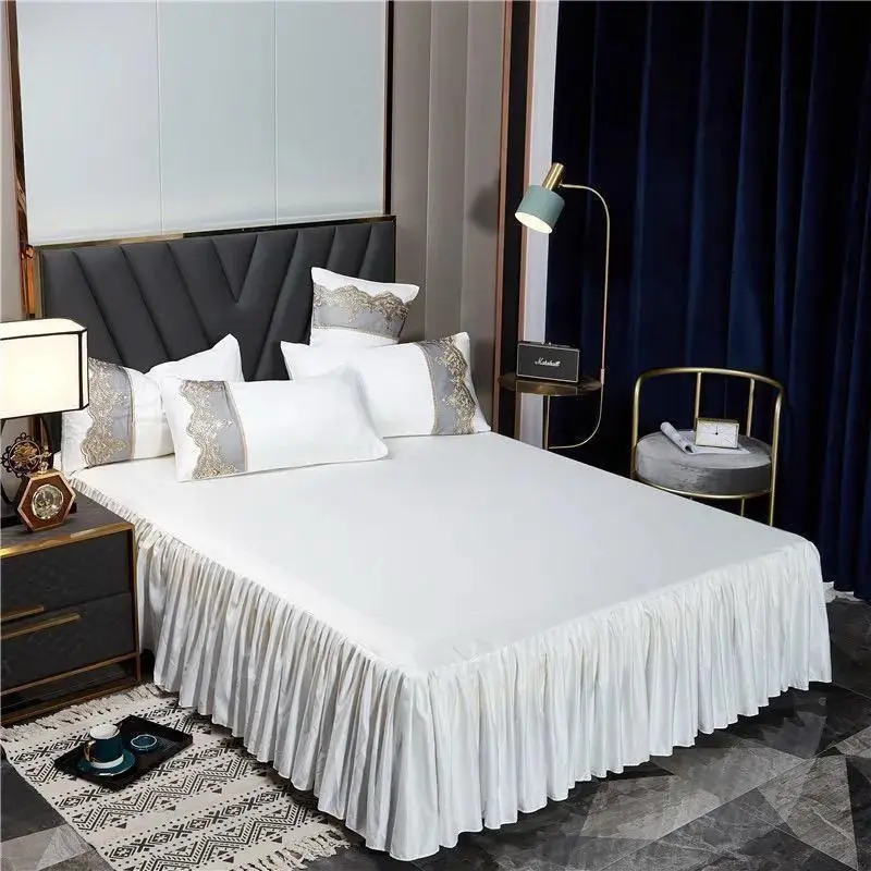 Luxury Bed Linens Set (Duvet, Bedskirt & 4 Pillowcases) thumbnail 2