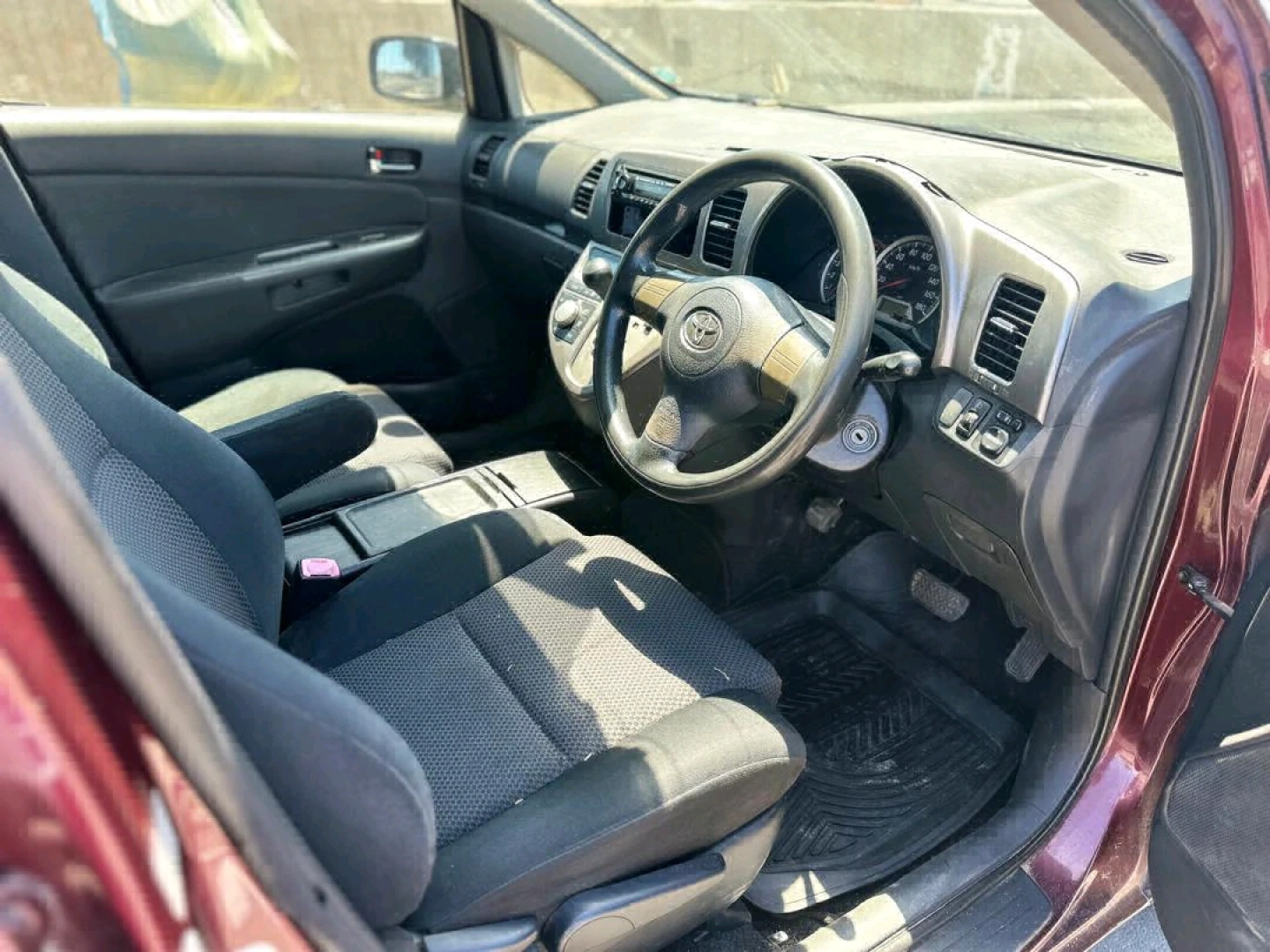 Used Toyota Wish 2007 Model (Maroon) thumbnail 5