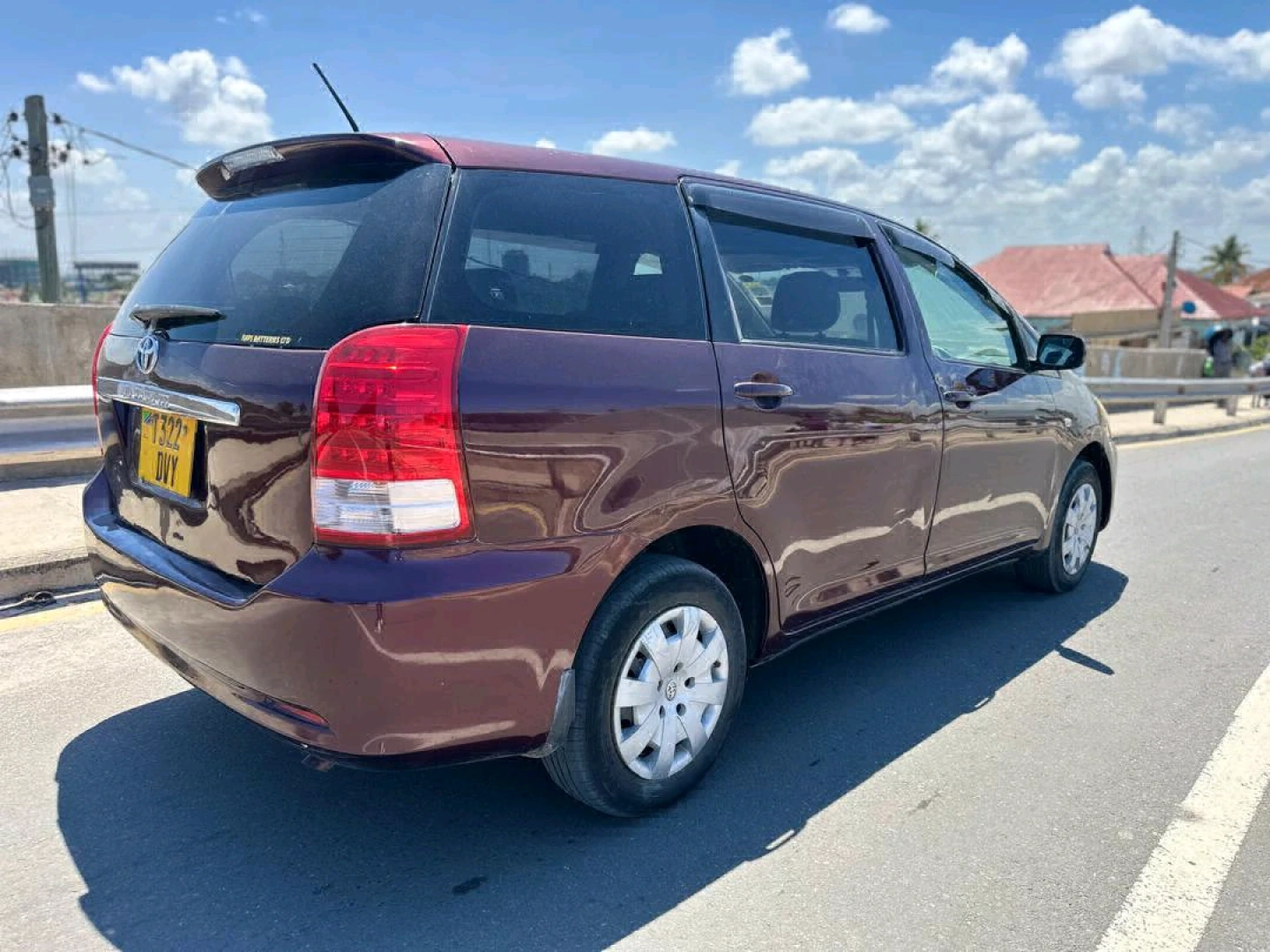 Used Toyota Wish 2007 Model (Maroon) thumbnail 7