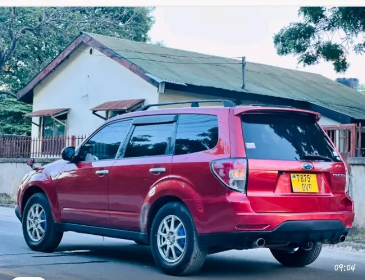 Subaru Forester (Red) thumbnail 4