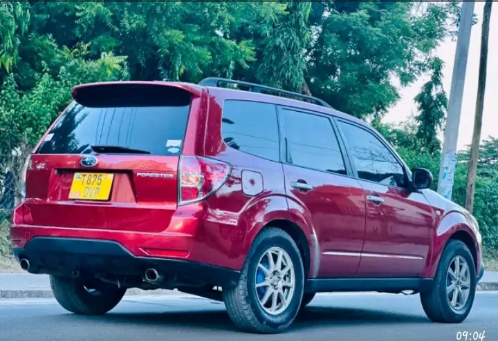 Subaru Forester (Red) thumbnail 8