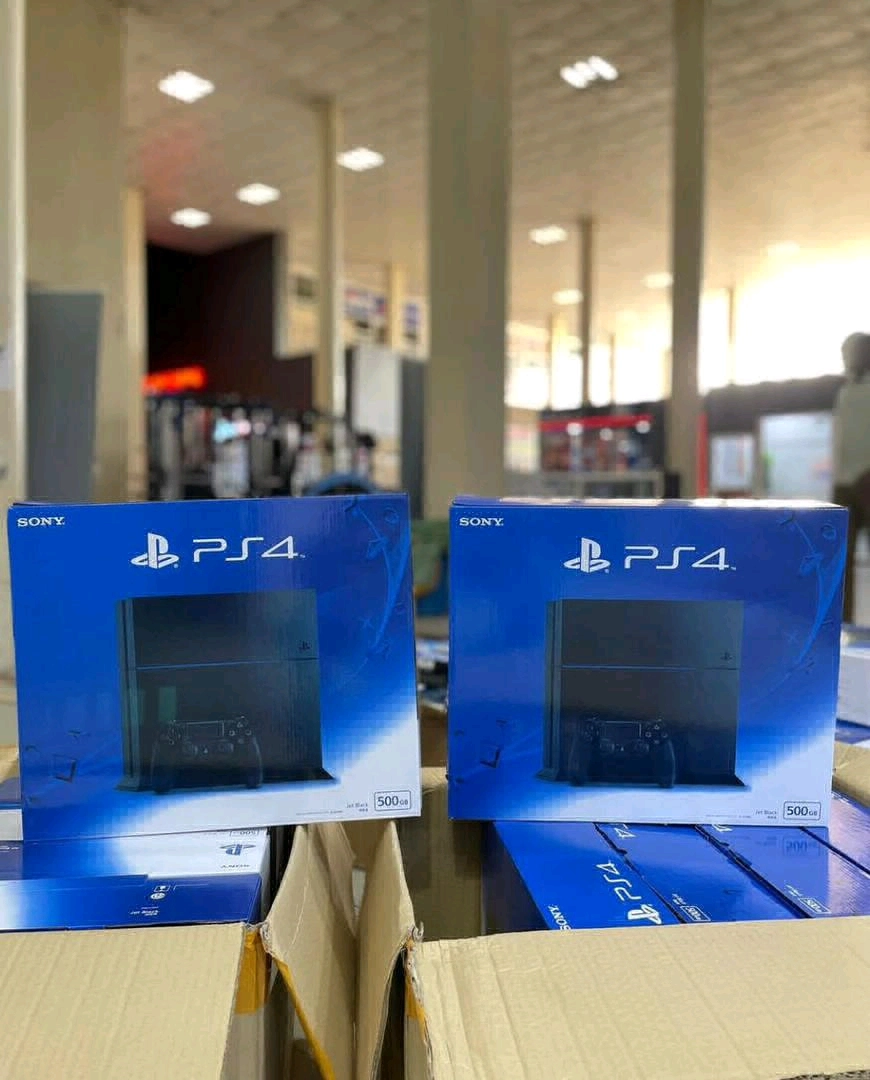 Brand New Sony PlayStation 4 (PS4) 500GB Console Package
