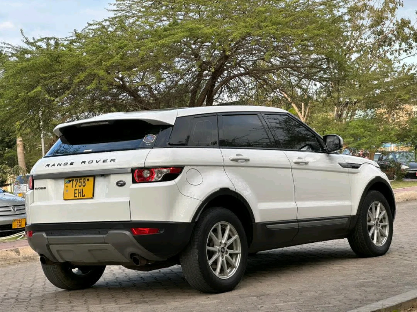 Range Rover Evoque 2013 Model for Sale thumbnail 4