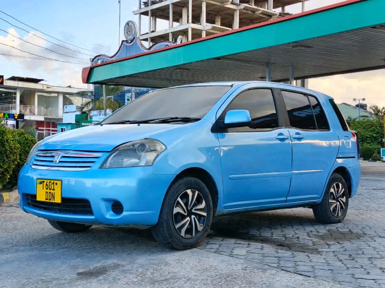 Toyota Raum DDN thumbnail 5