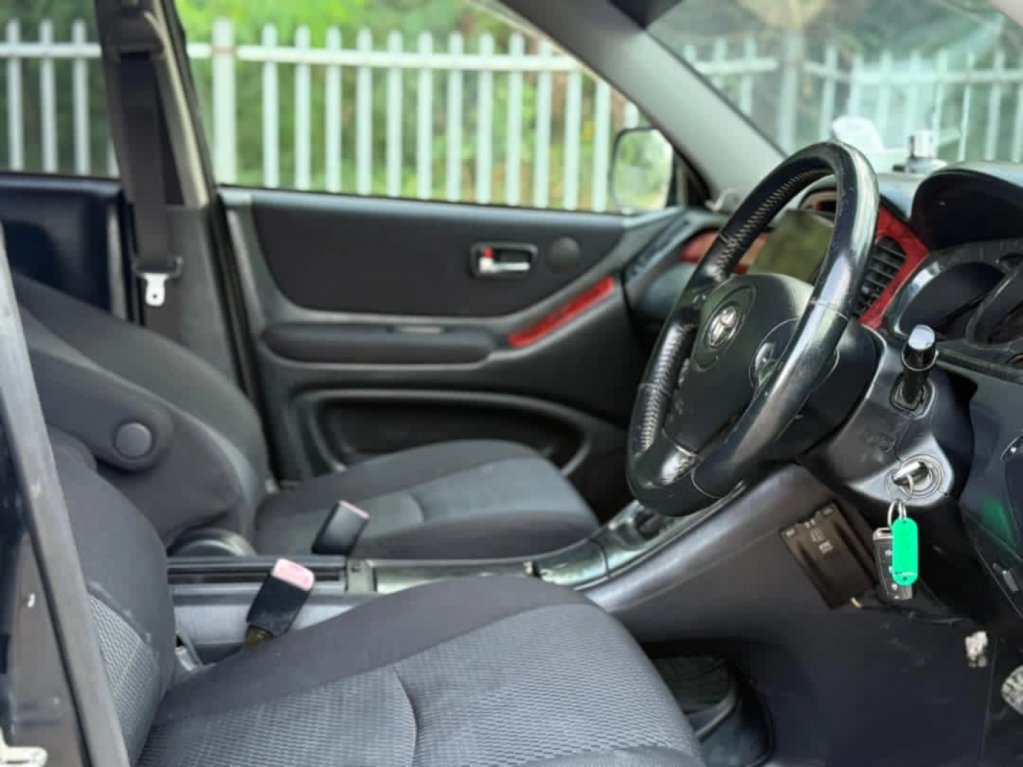 Black Toyota Kluger V SUV 2360cc thumbnail 6