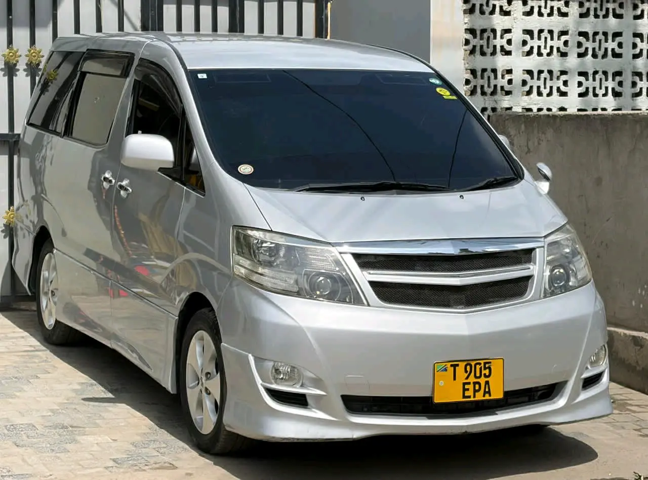 Toyota Alphard 2005 Silver thumbnail 3