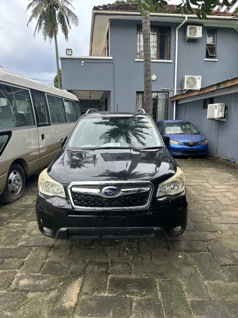 2014 Subaru Forester thumbnail 4