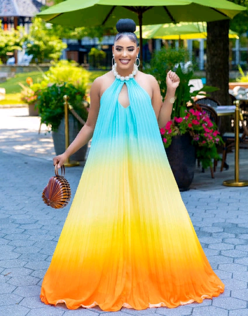 Long Pleated Ombre Halter-neck Dress