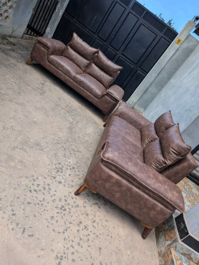 Brand New 2:2 Spring Fiber Leather Sofa Set