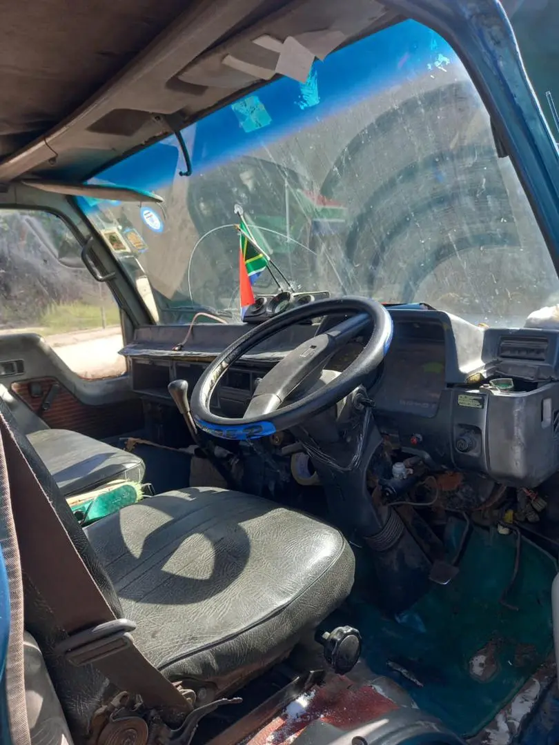 Mitsubishi Canter Box Body - 3.5 Tons thumbnail 2