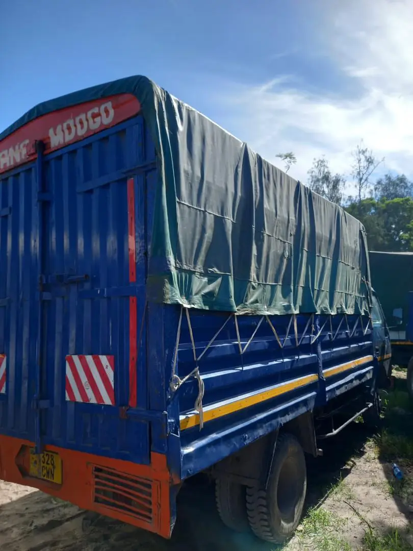 Mitsubishi Canter Box Body - 3.5 Tons thumbnail 3