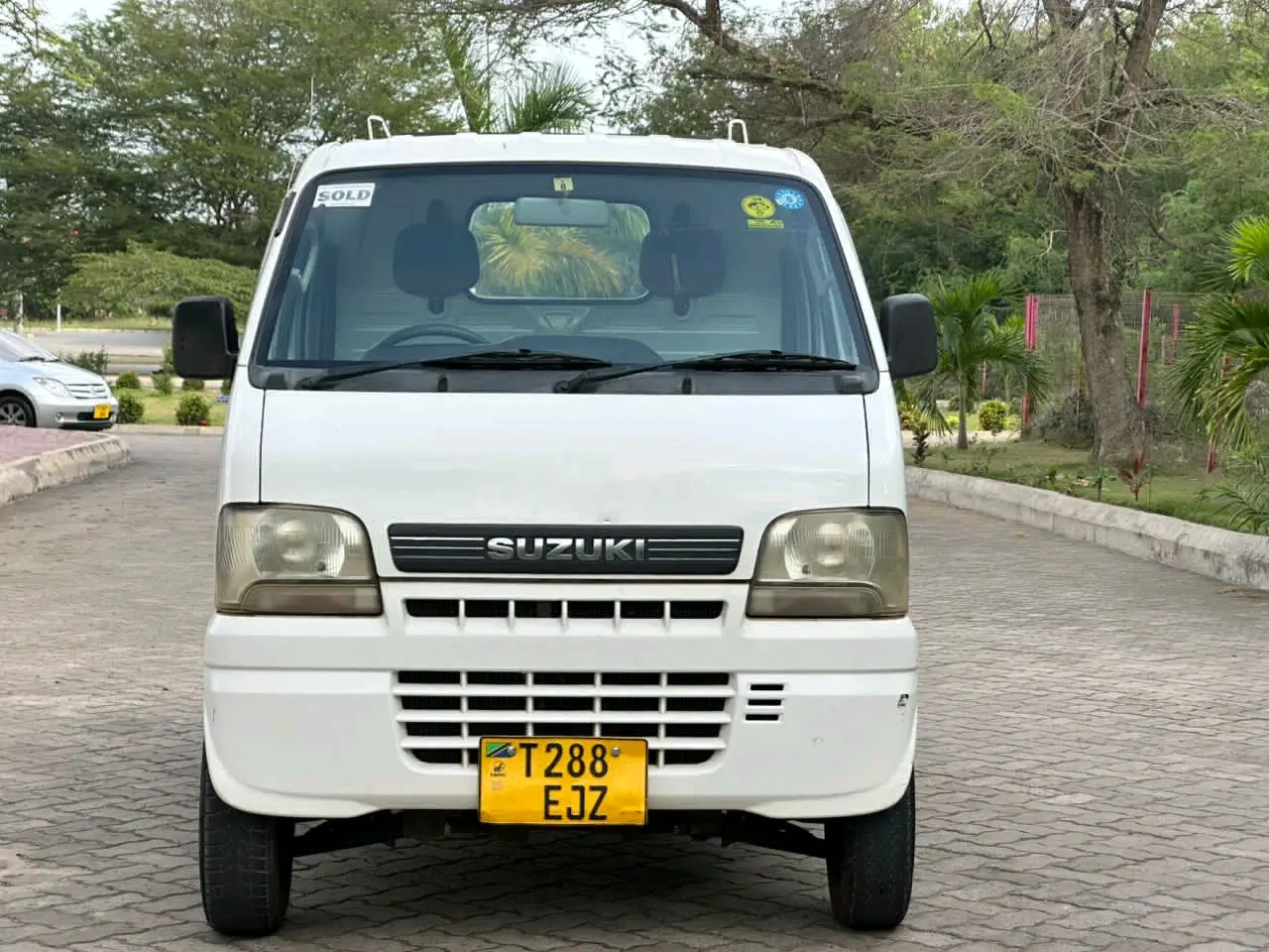 Suzuki Carry Mini-Truck 2004 4WD for Sale