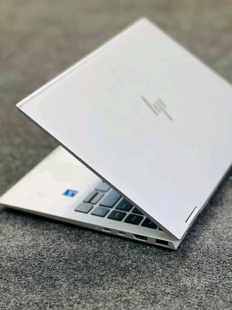 HP Elitebook 1040 x360 G7 Core i7 Laptop (16GB/512GB) thumbnail 3