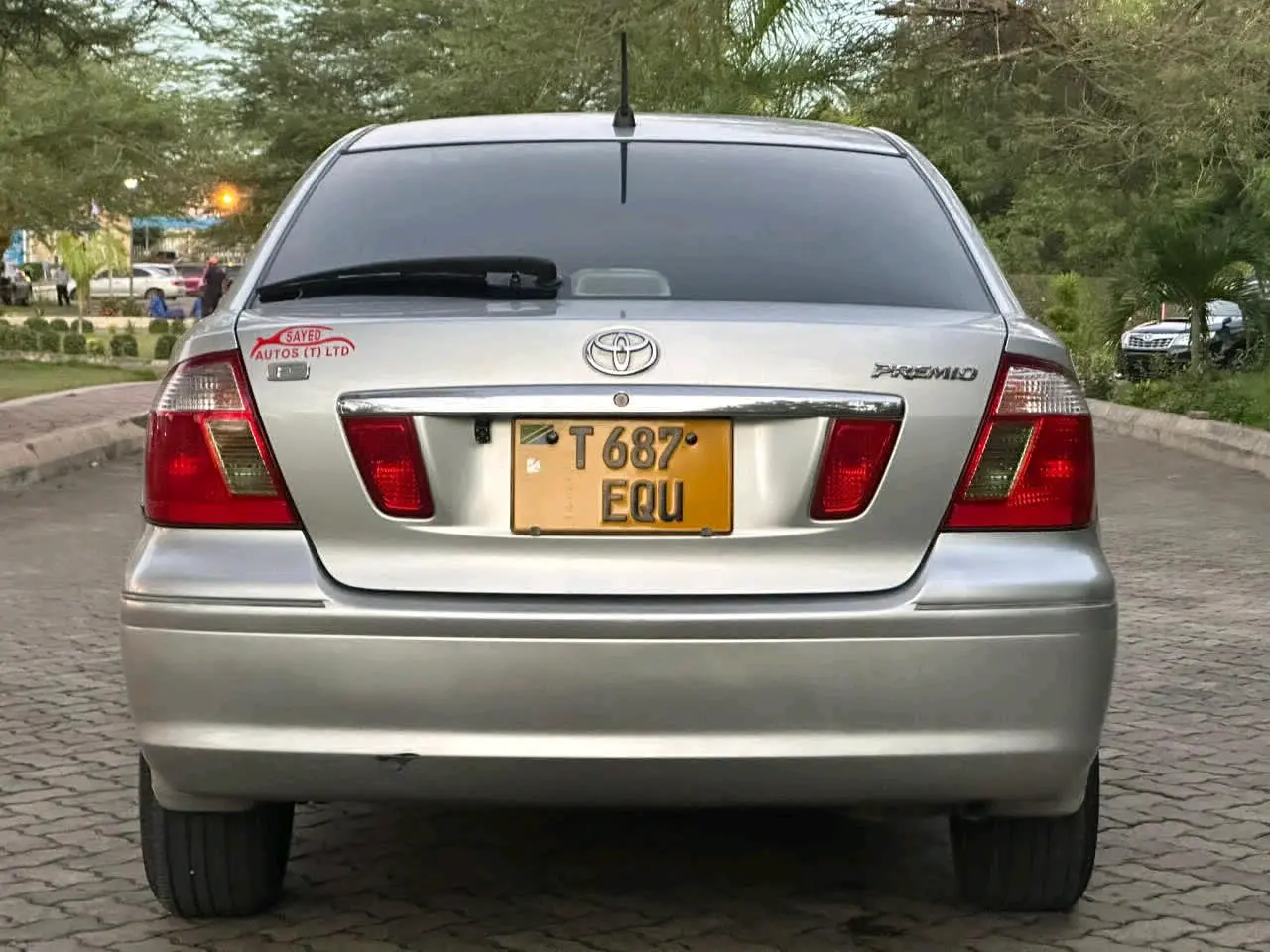 Toyota Premio F 2003 thumbnail 5