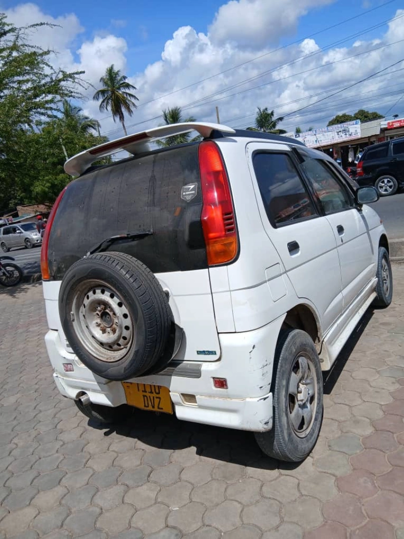 Daihatsu Terios Kid Nyeupe, Bei 5.5M TZS, Exchange Allowed thumbnail 2