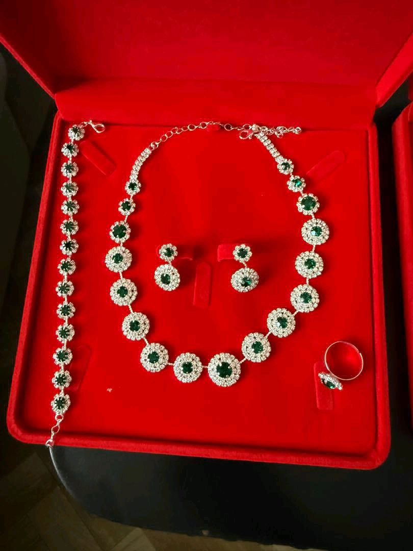 Dark Blue/Sapphire Costume Jewelry Set (Necklace & Earrings) thumbnail 5