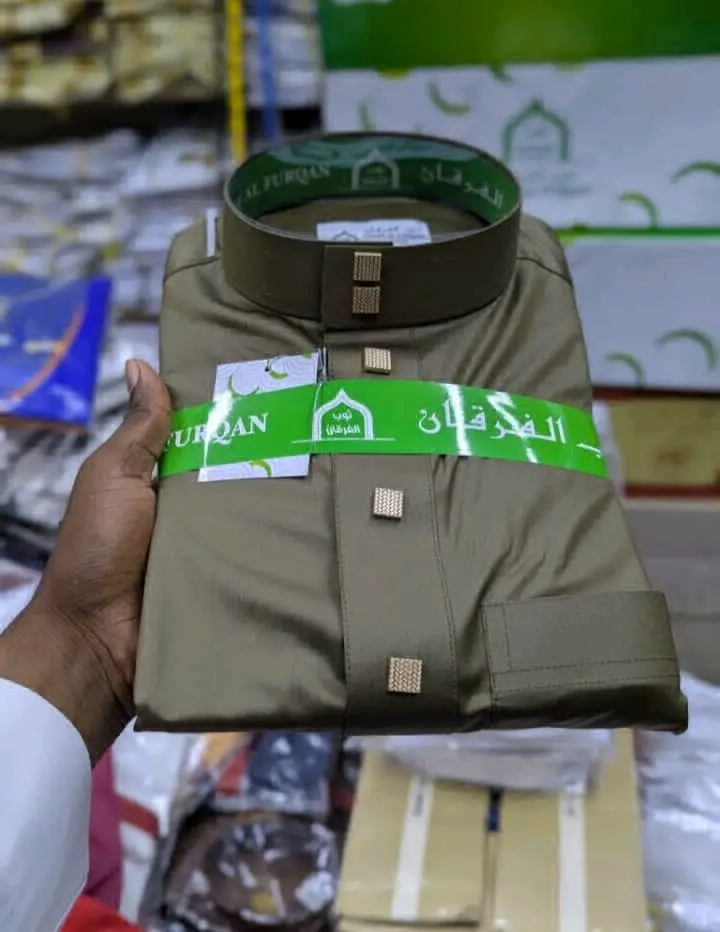 Kanzu, Kofia, na Mavazi ya Kiislamu (Al Furqan) thumbnail 3