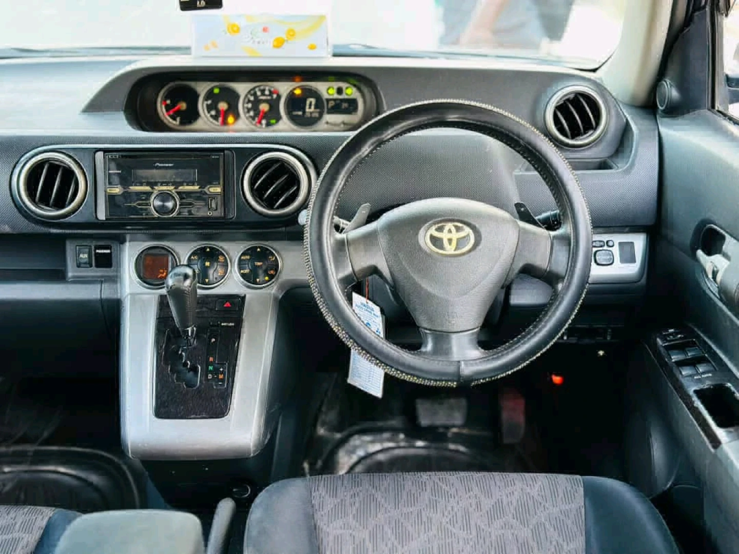Toyota Rumion 2010 Automatic DRE for Sale thumbnail 6