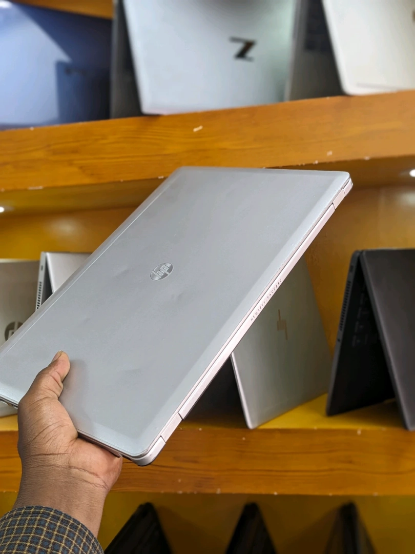 HP EliteBook Folio 9480m Laptop i5 8GB RAM 500GB thumbnail 8