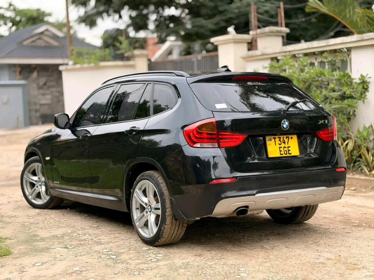 BMW X1 2011, Black, 75k Mileage thumbnail 2