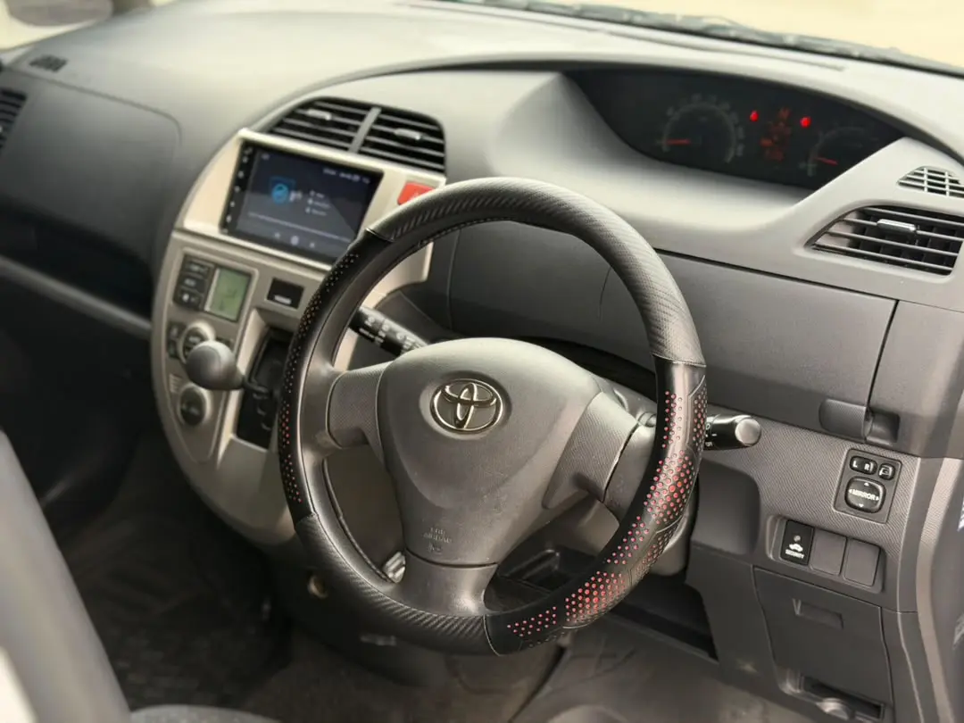 Toyota Ractis 2011 thumbnail 9