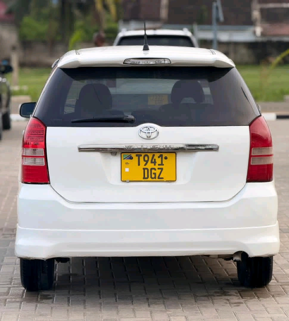White Toyota Wish with Sunroof (1790 CC) thumbnail 4