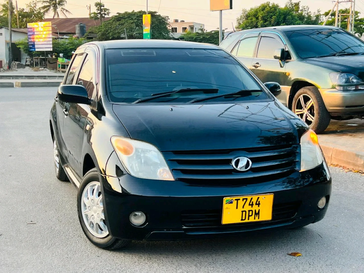 Black Toyota IST DPM 1290cc Low Mileage thumbnail 2