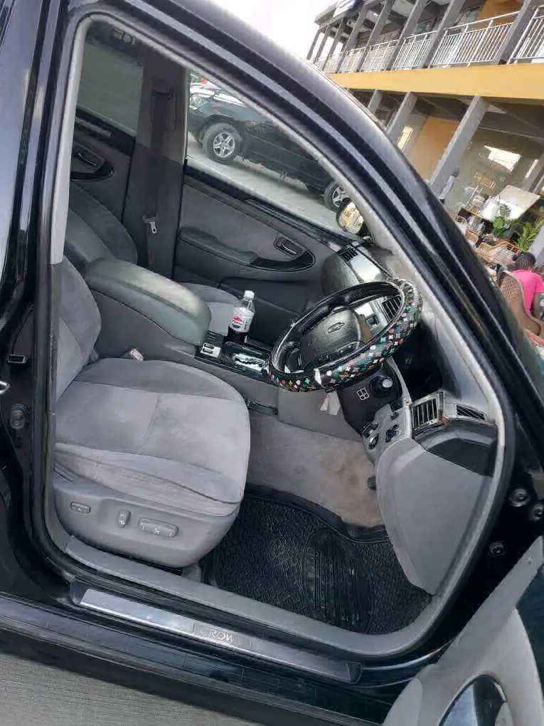 Toyota Crown Athlete Nyeusi thumbnail 7