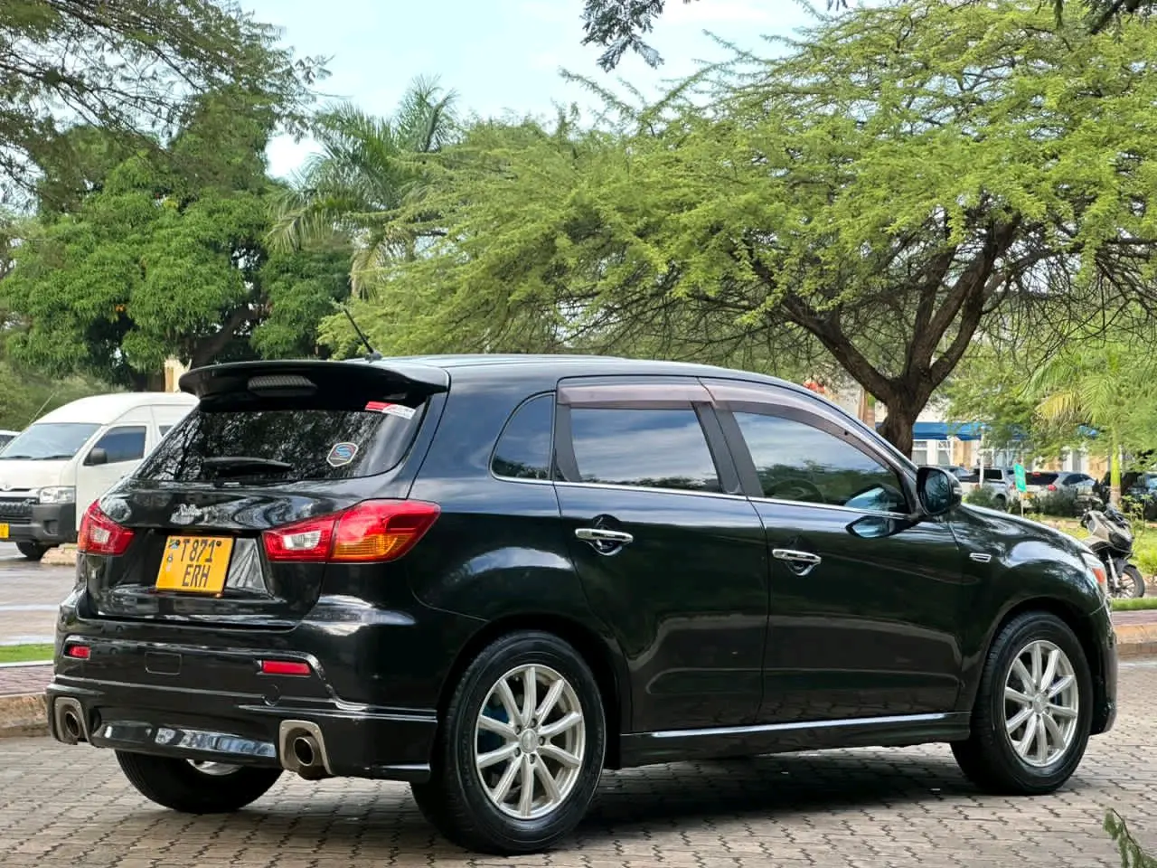 Mitsubishi RVR Roadest 2012 thumbnail 3