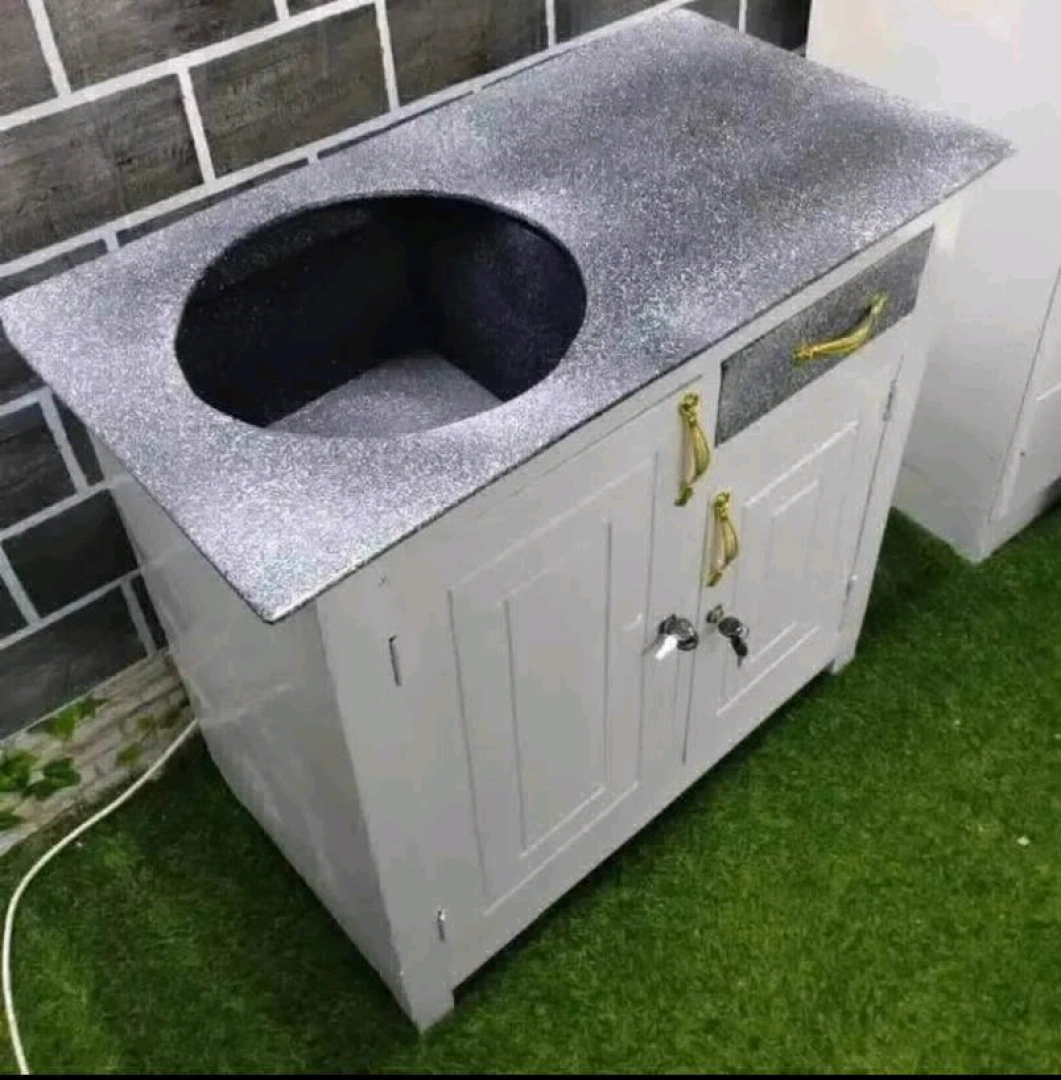 Black Kitchen Cabinet Unit with Sink and Gas Space thumbnail 6