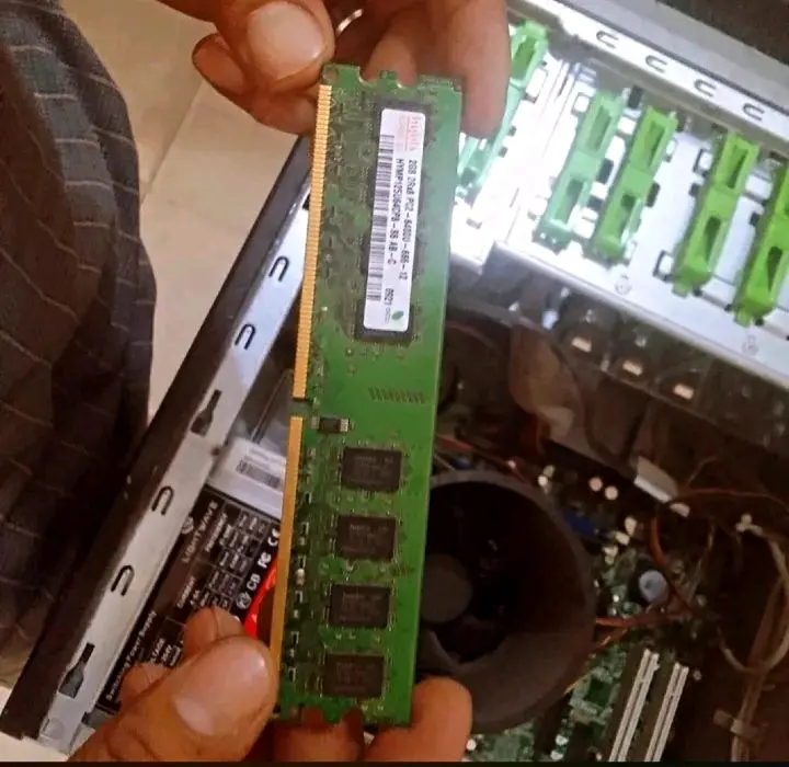 Computer Repair and Upgrade Services thumbnail 2