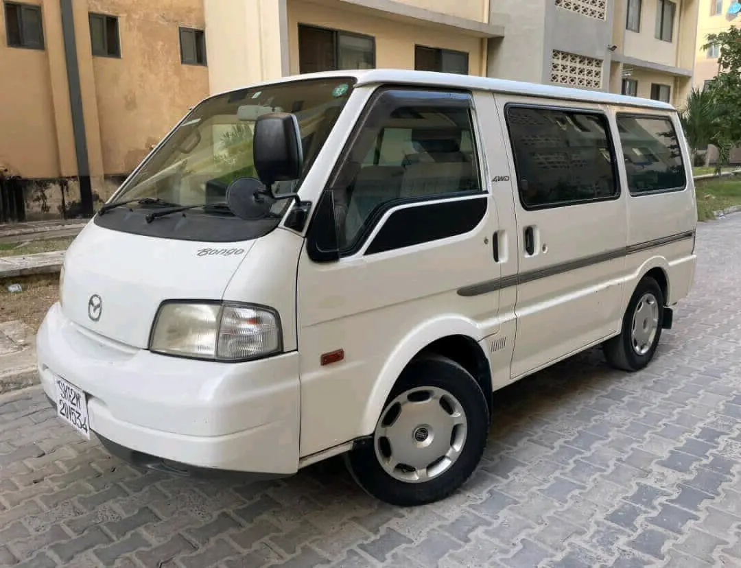 Mazda Bongo Van 2005 Diesel 4WD thumbnail 3