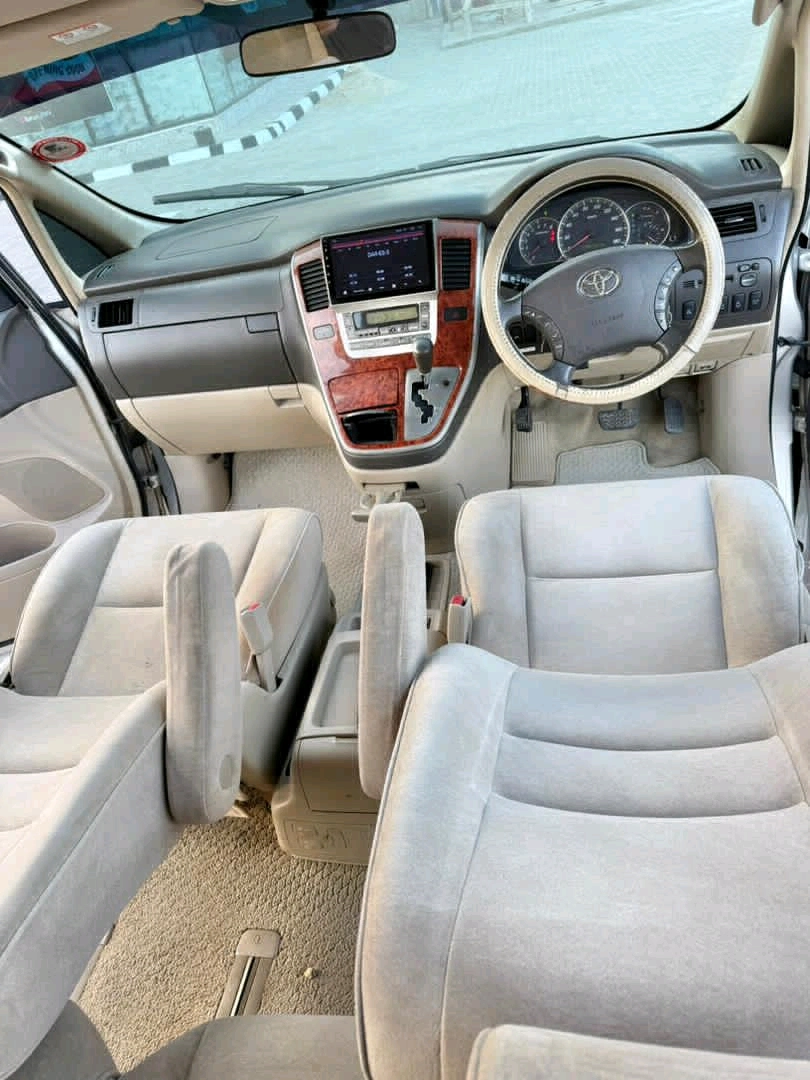 Toyota Alphard Minivan (Silver, DNR) thumbnail 6