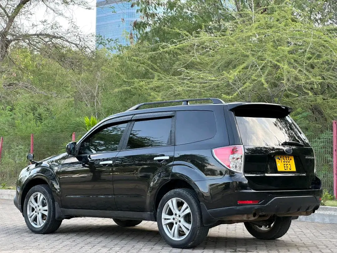 Subaru Forester 2009 Black thumbnail 4