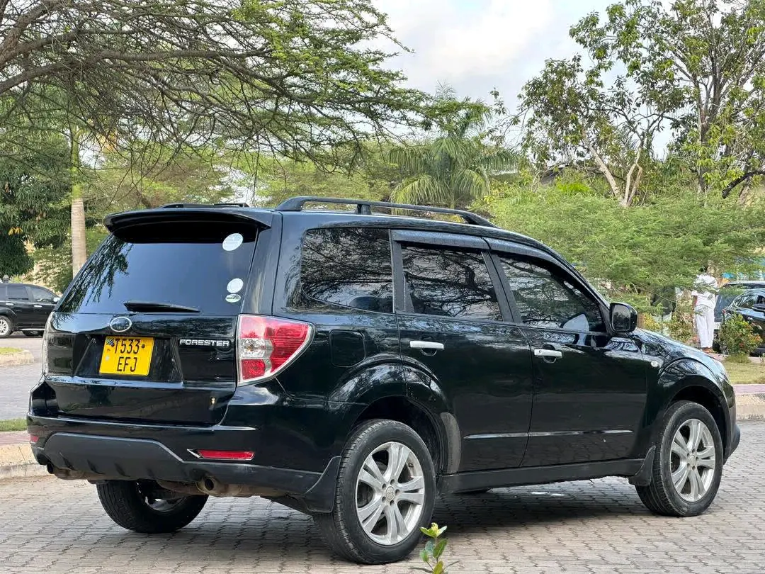 Subaru Forester 2009 Black thumbnail 5
