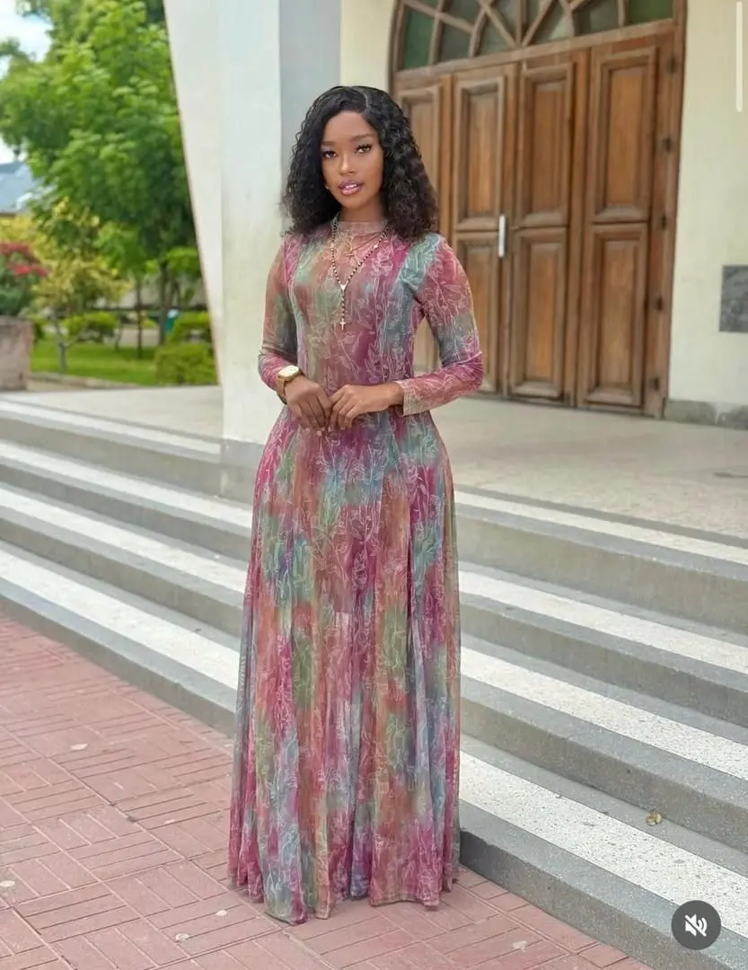 New Long Printed Halter-Neck Dress thumbnail 4