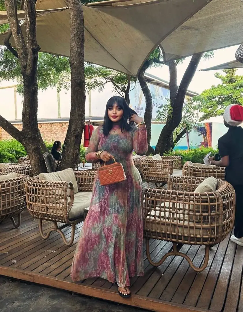 New Long Printed Halter-Neck Dress thumbnail 6